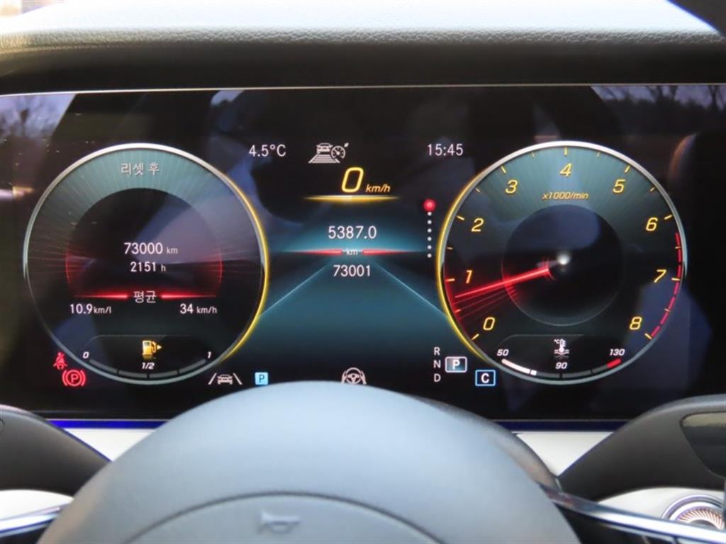 Mercedes Benz E class - Vista 9