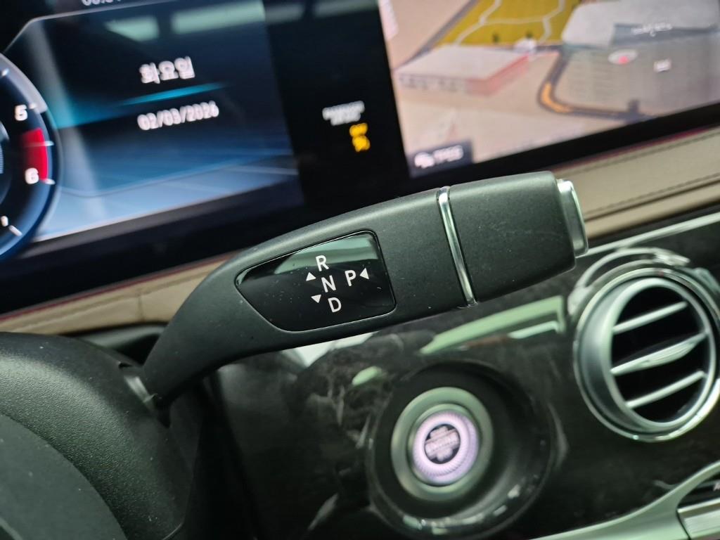 Mercedes Benz S Class - Vista 8