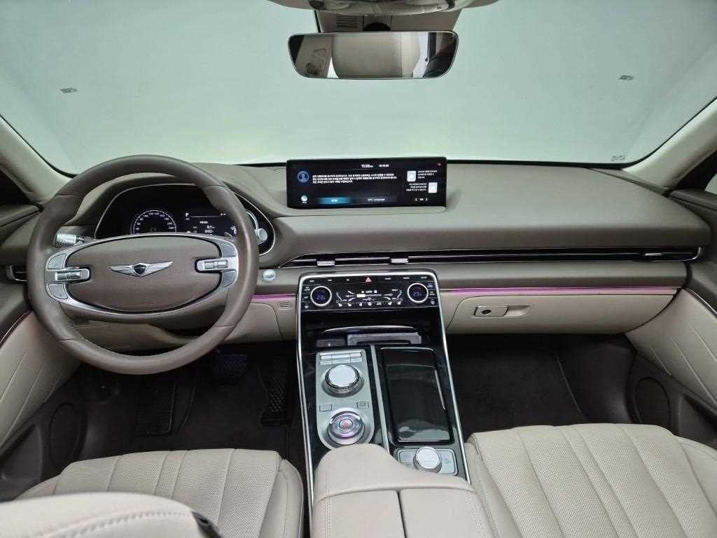 Genesis GV80 - Vista 7