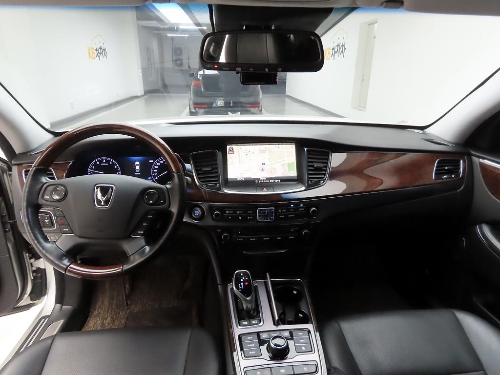 HYUNDAI Equus - Vista 6