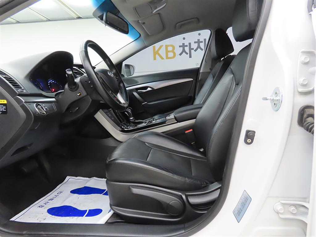 HYUNDAI i40 - Vista 5