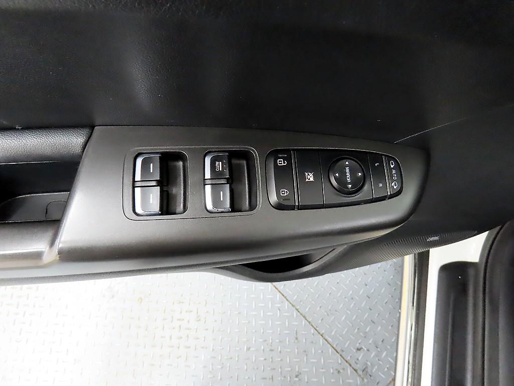 KIA Sportage - Vista 11