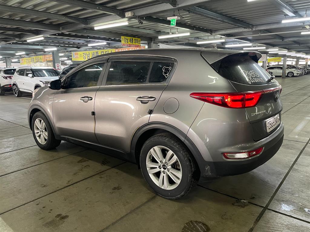 KIA Sportage - Vista 4