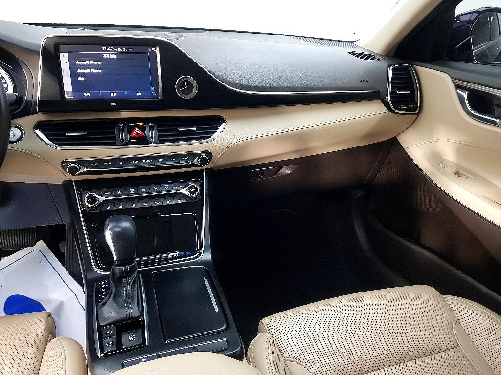 HYUNDAI Grandeur - Vista 10