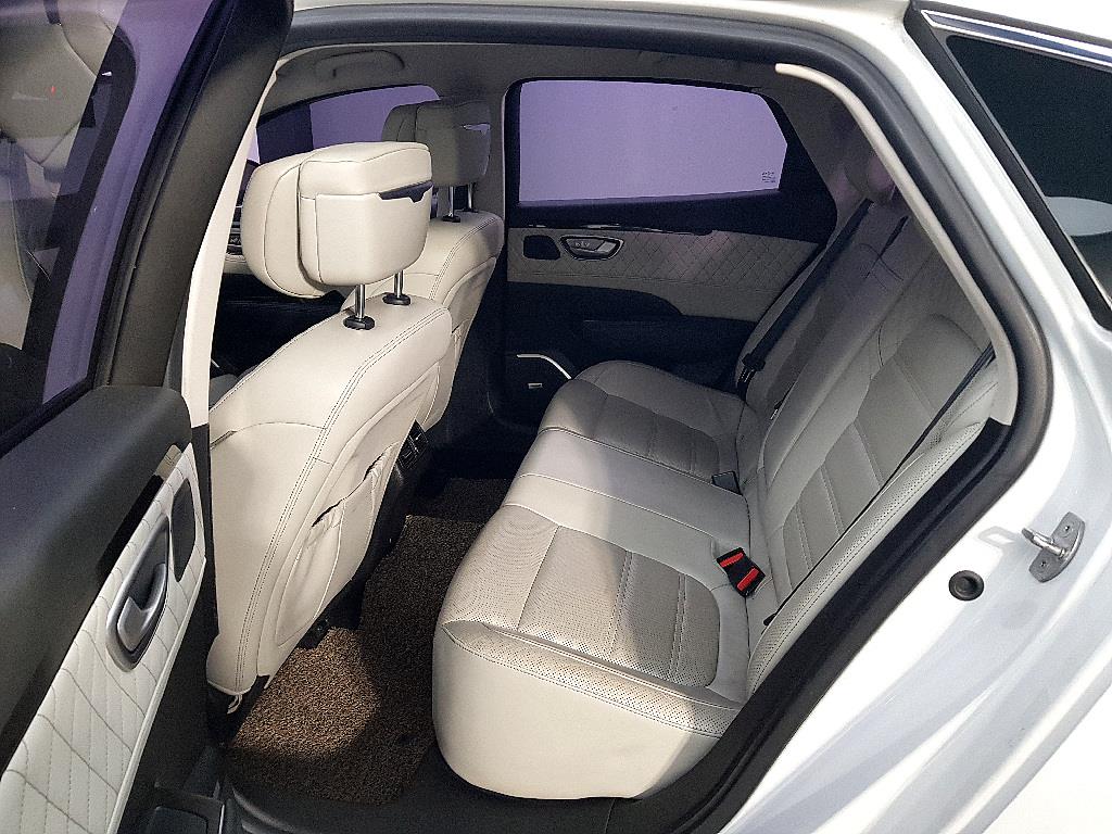 SAMSUNG SM6 - Vista 9