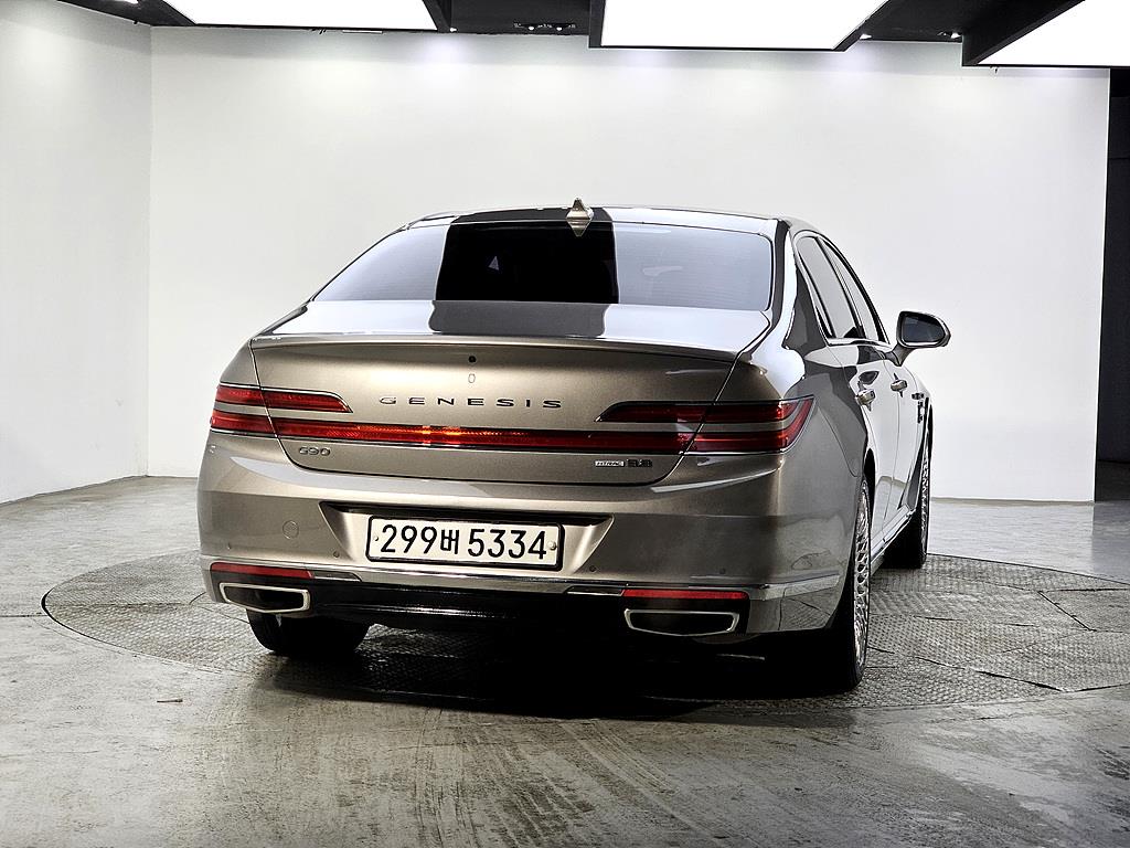 Genesis G90 - Vista 3