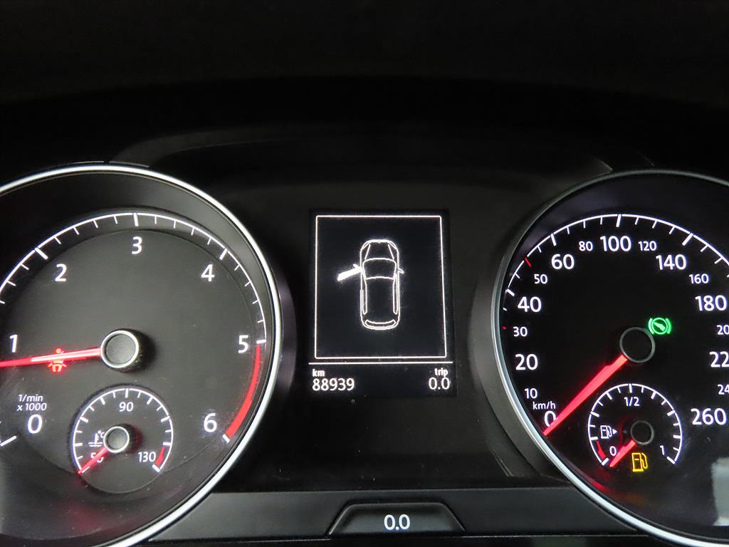 Volkswagen Golf - Vista 8