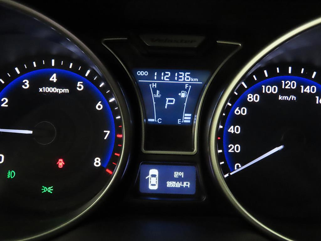 HYUNDAI Veloster - Vista 8