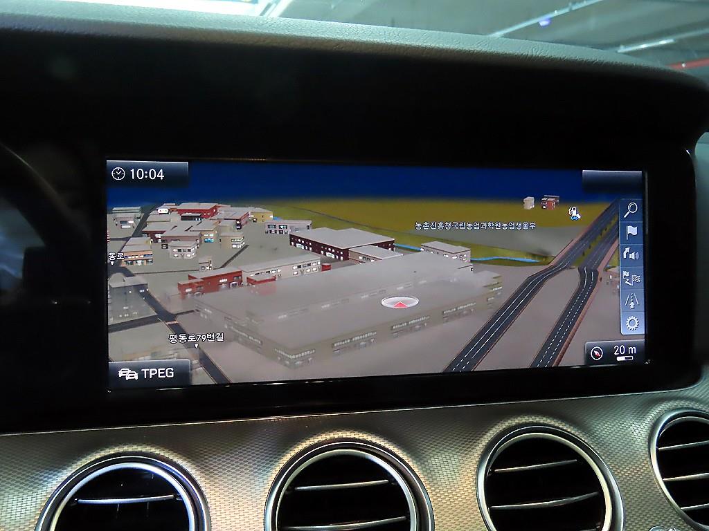 Mercedes Benz E class 2017 Gris - Importación desde Corea - HF Imports Iquique - Foto 13