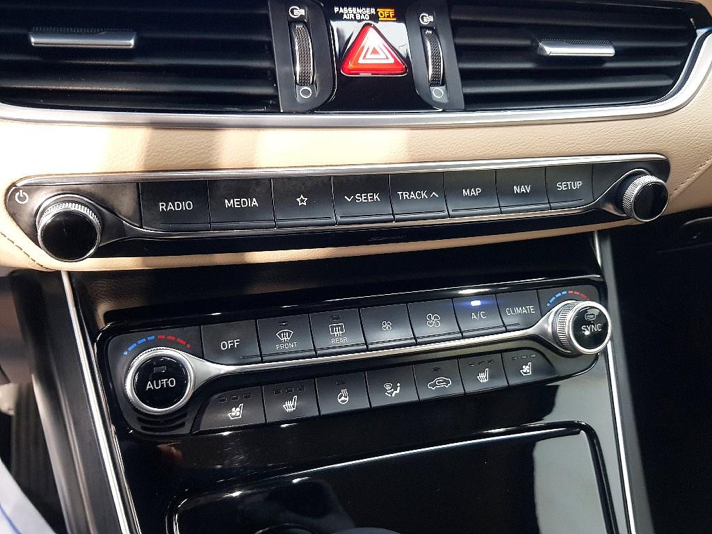 HYUNDAI Grandeur - Vista 12