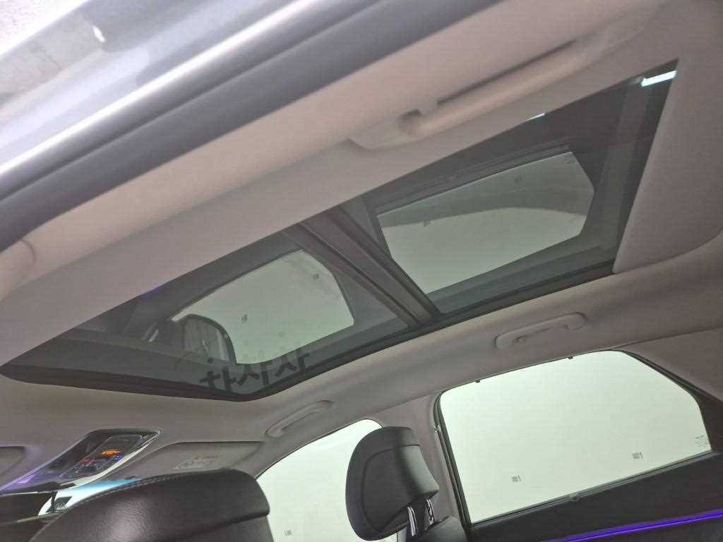 Genesis GV70 - Vista 12