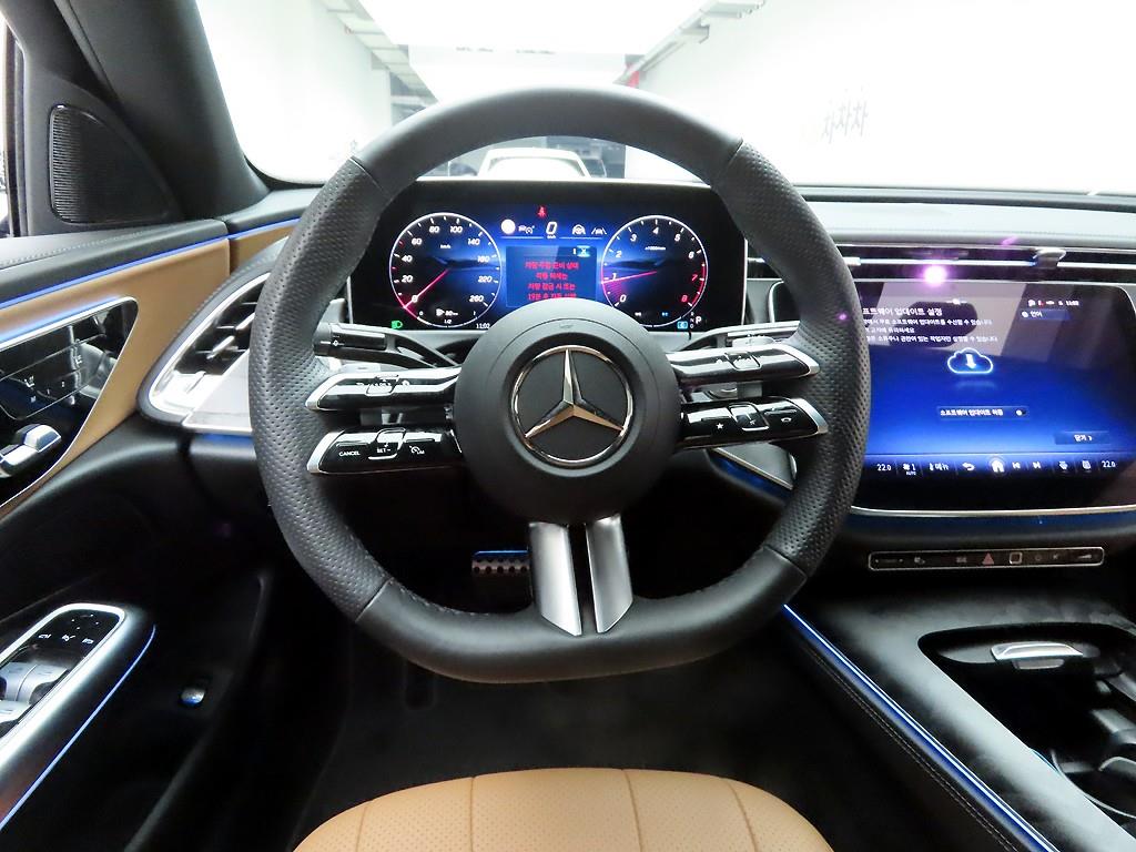 Mercedes Benz E class - Vista 7