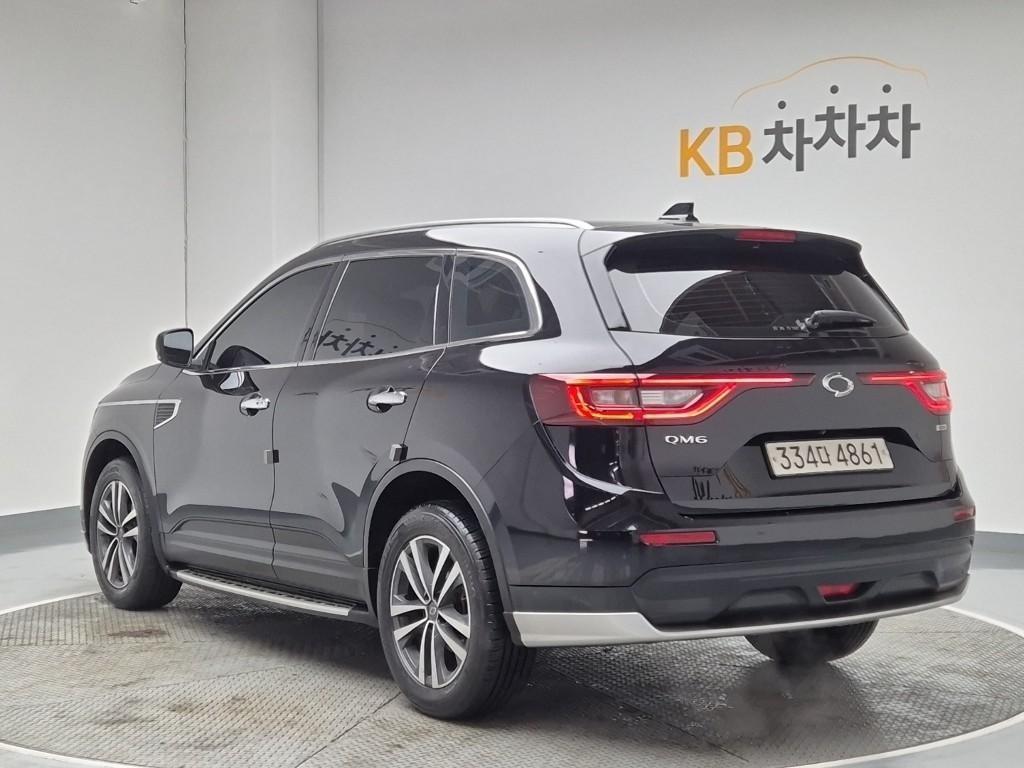 SAMSUNG QM6 - Vista 2