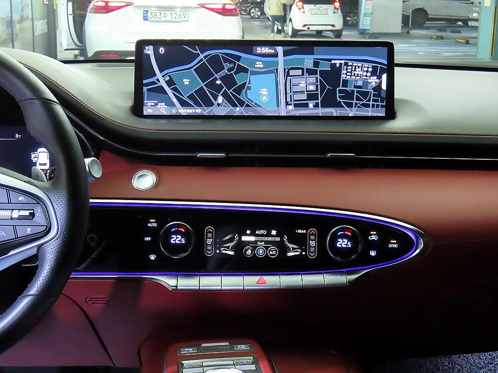 Genesis GV70 - Vista 11