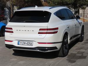 Genesis GV80 - Vista 6