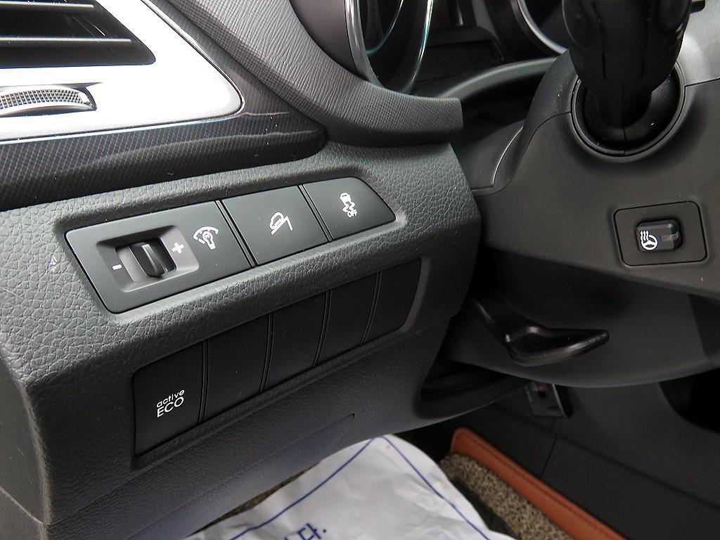 HYUNDAI Santa Fe - Vista 11