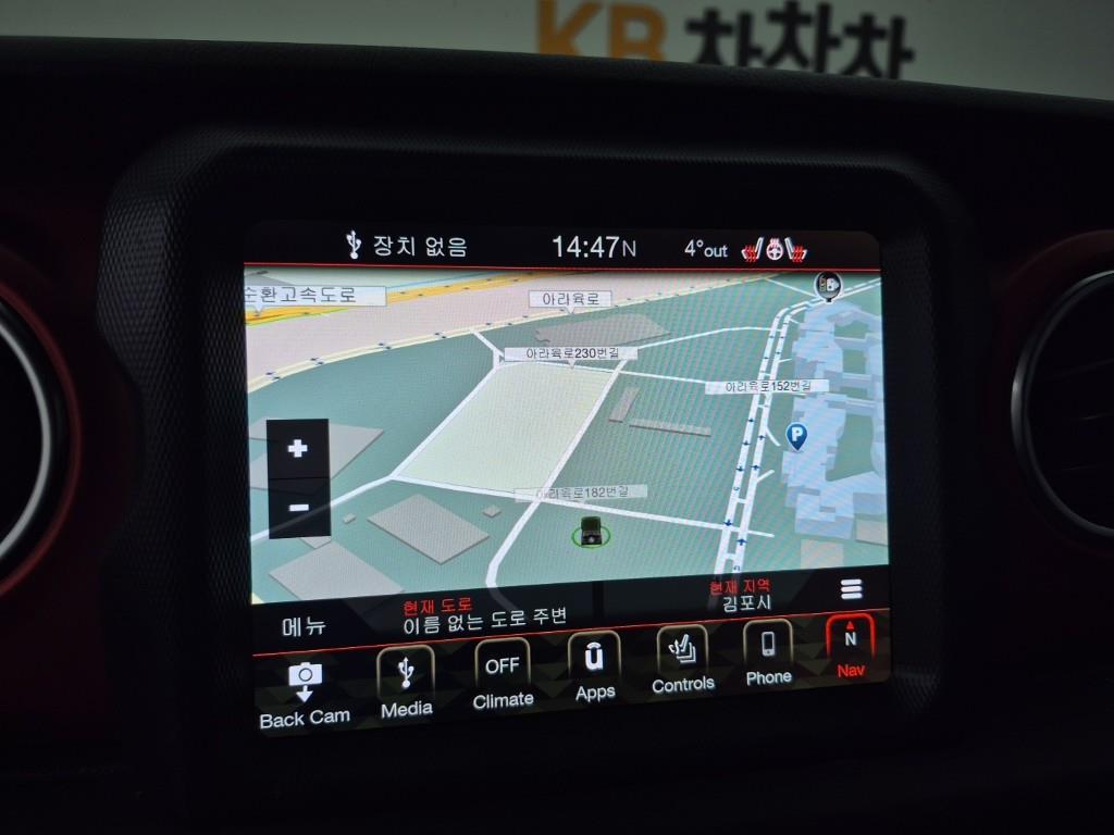 Jeep Wrangler 2018 Negro - Importación desde Corea - HF Imports Iquique - Foto 13