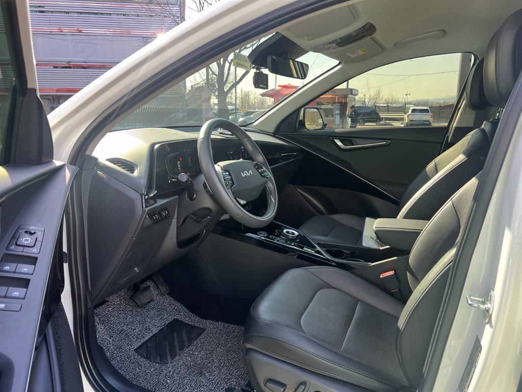 KIA Niro - Vista 8