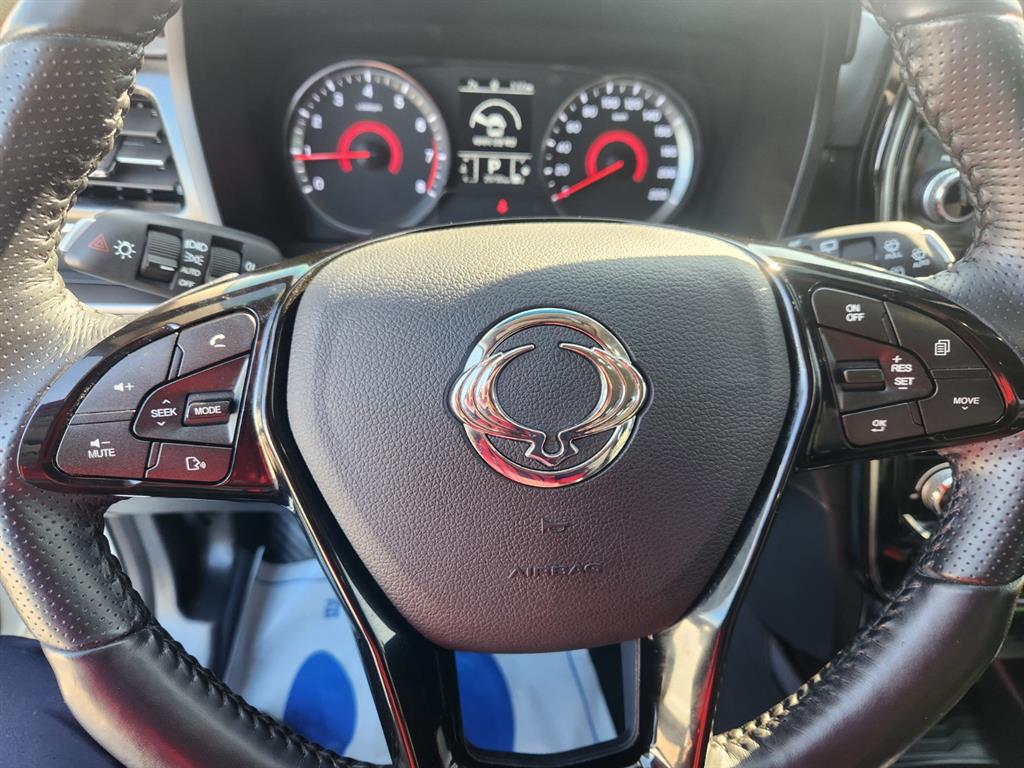 Ssangyong Tivoli - Vista 9