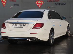 Mercedes Benz E class - Vista 6