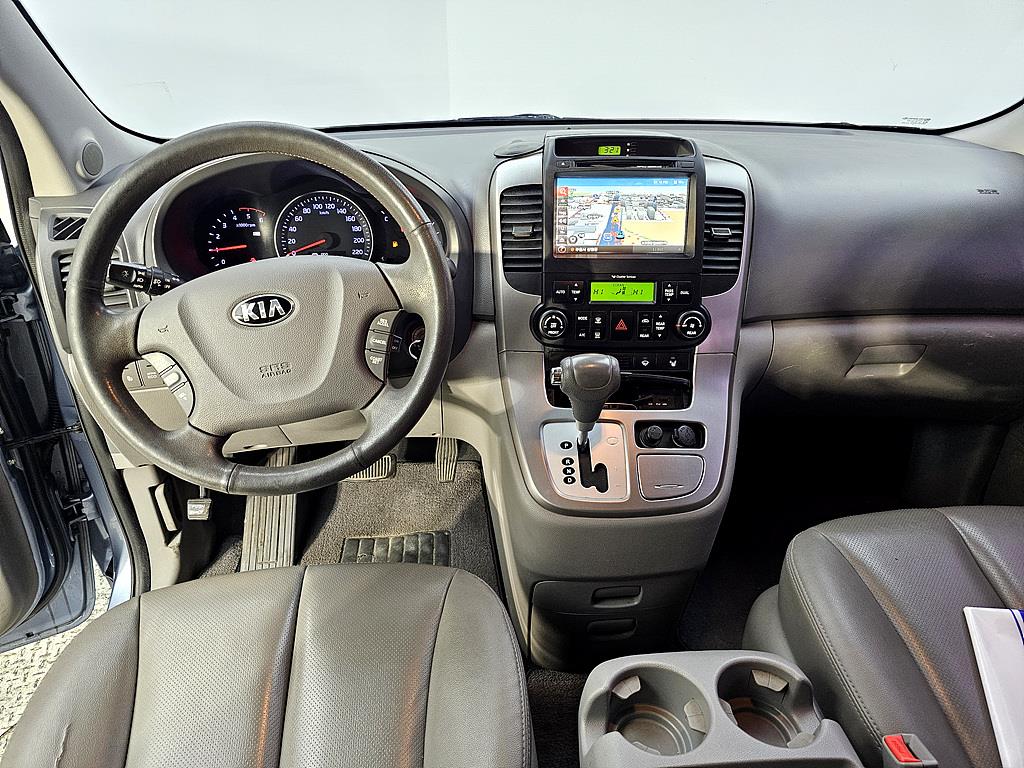 KIA Carnival - Vista 5