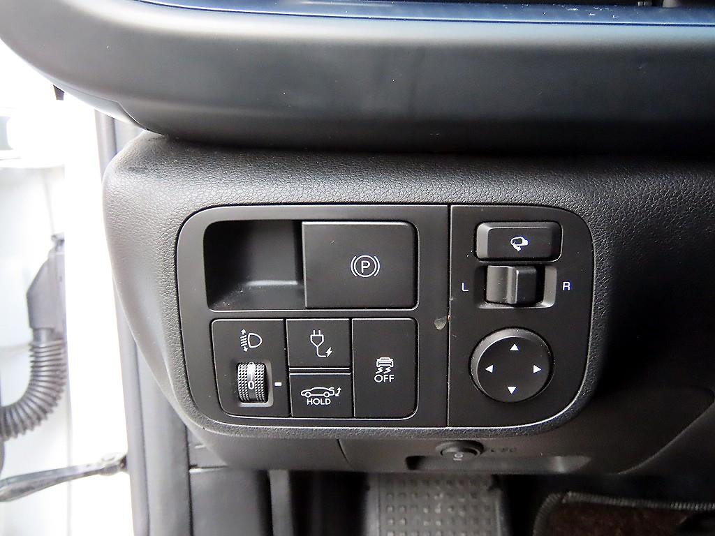 HYUNDAI Ioniq 6 - Vista 12