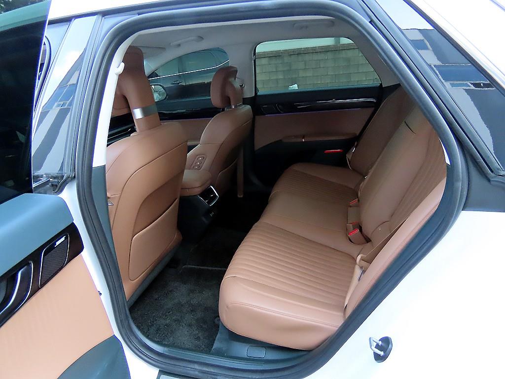 HYUNDAI Grandeur - Vista 6