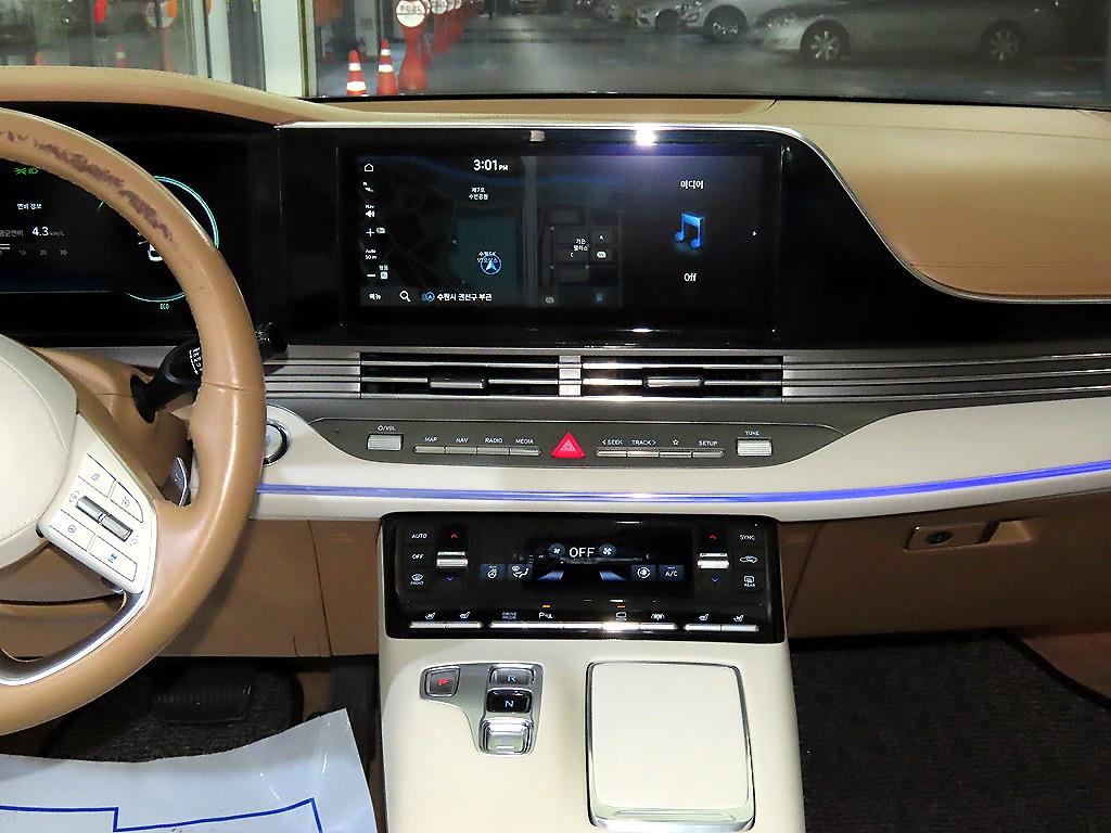 HYUNDAI Grandeur - Vista 12