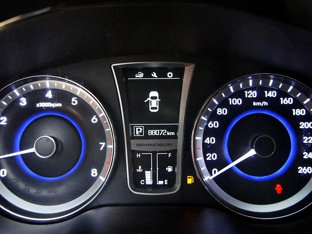 HYUNDAI Grandeur 2017 Negro - Importación desde Corea - HF Imports Iquique - Foto 9