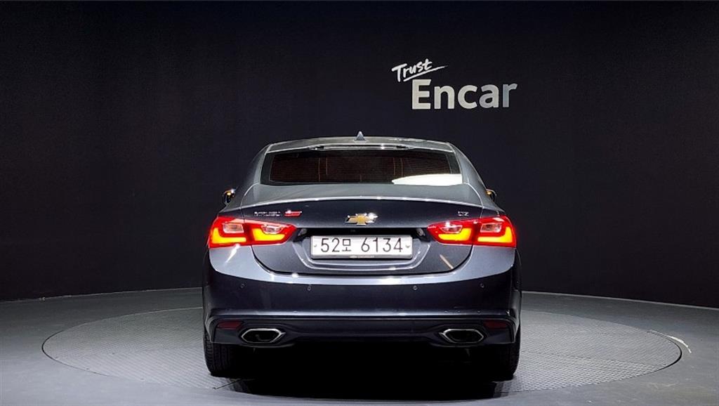 Chevrolet Malibu - Vista 4