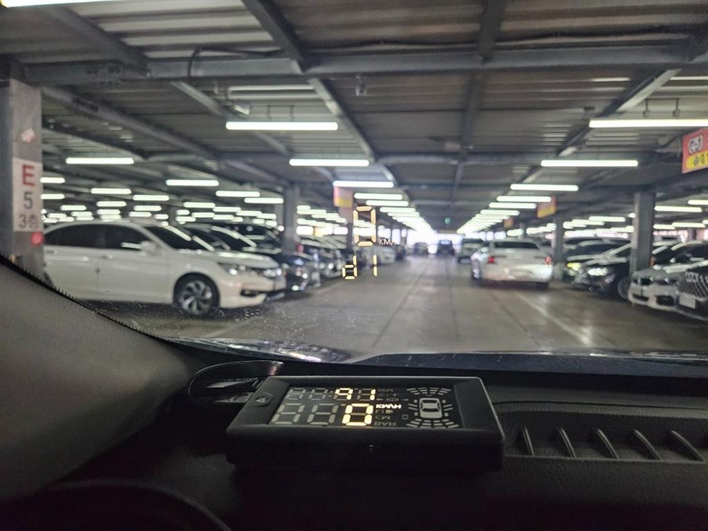 Chevrolet Trax 2017 Gris - Importación desde Corea - HF Imports Iquique - Foto 15