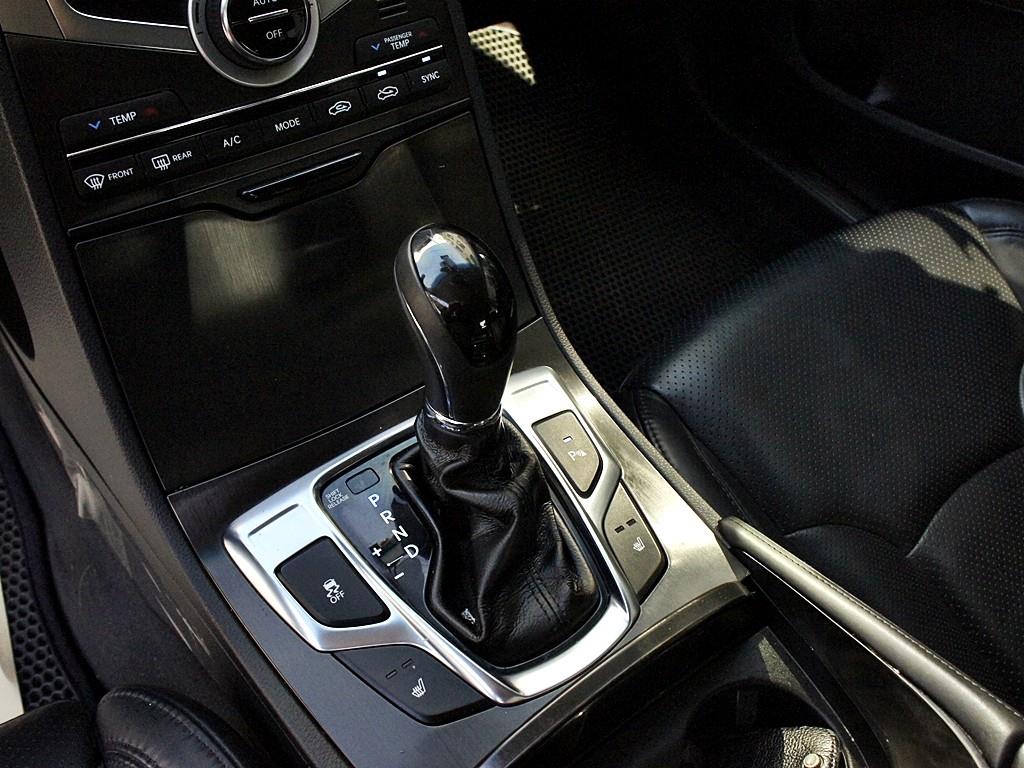 HYUNDAI Grandeur 2017 Negro - Importación desde Corea - HF Imports Iquique - Foto 11