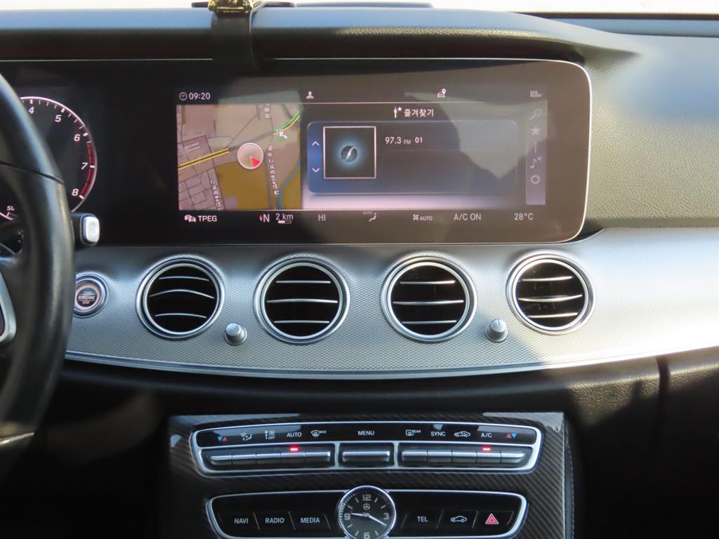 Mercedes Benz E class 2019 Blanco - Importación desde Corea - HF Imports Iquique - Foto 10