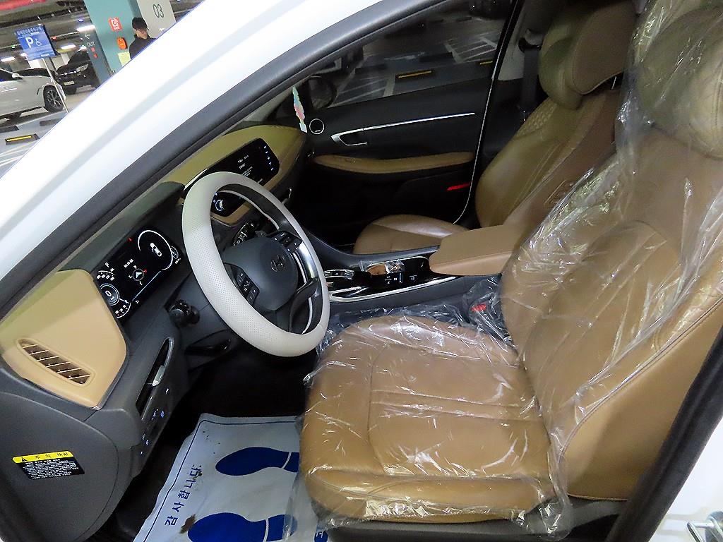 HYUNDAI Sonata - Vista 6