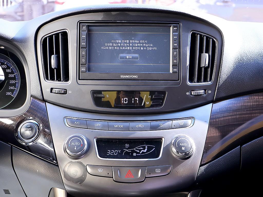 Ssangyong Chairman 2012 Negro - Importación desde Corea - HF Imports Iquique - Foto 9