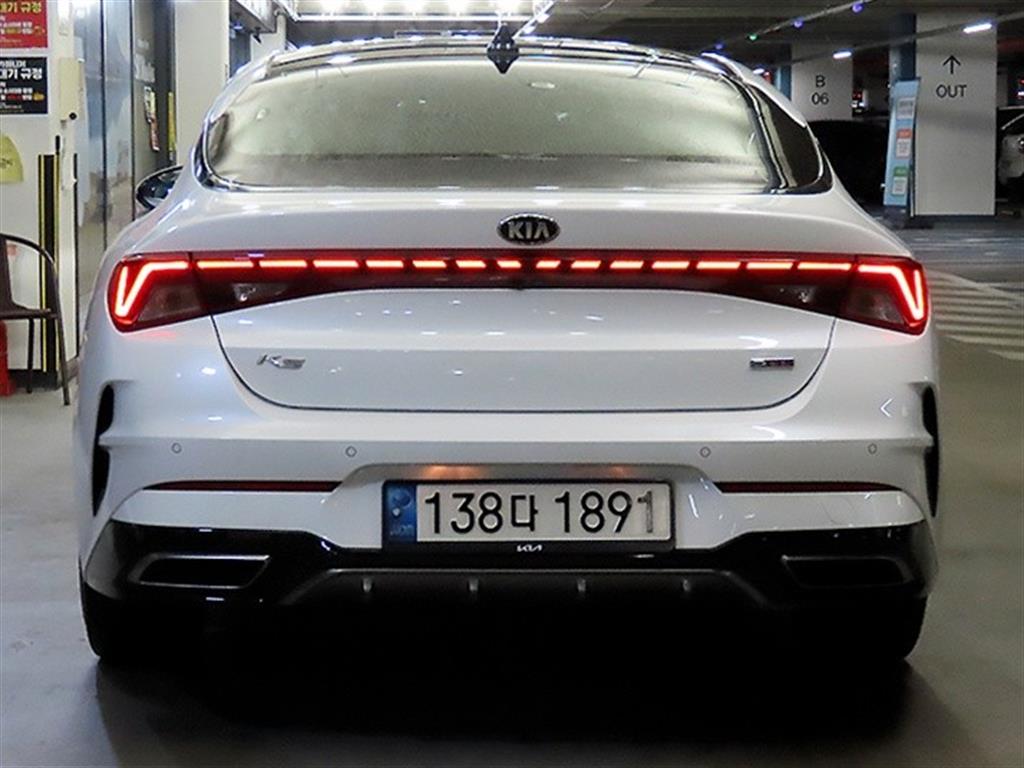 KIA K5 - Vista 5