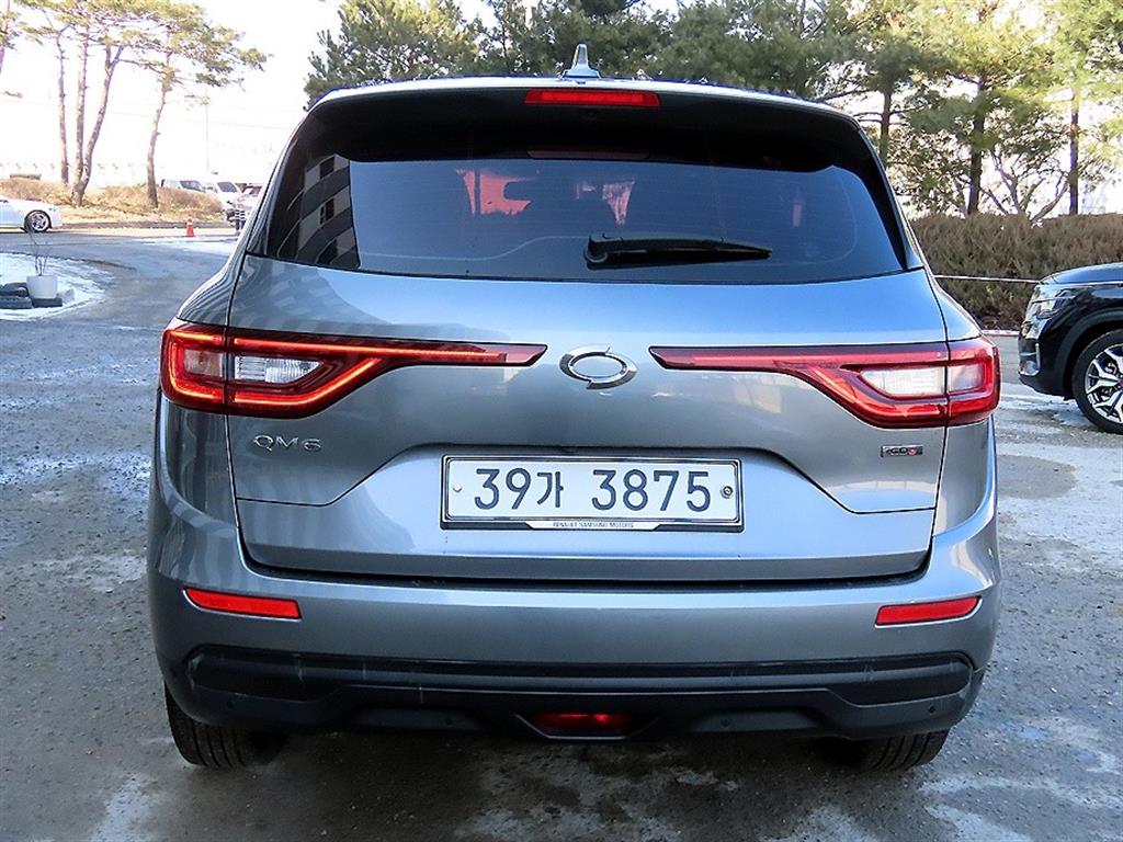 SAMSUNG QM6 - Vista 4