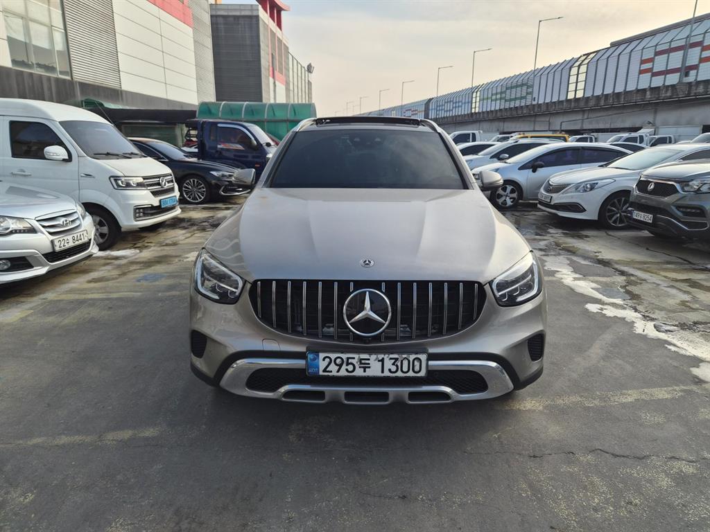 Mercedes Benz GLC Class 2021 Gris - Importación desde Corea - HF Imports Iquique - Foto 1