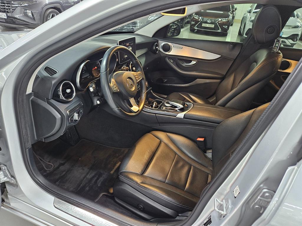 Mercedes Benz C Class - Vista 6