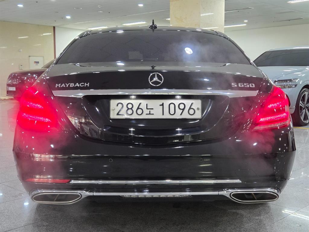 Mercedes Benz S Class - Vista 4