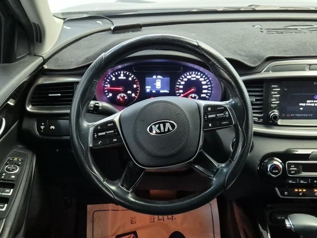 KIA Sorento - Vista 9