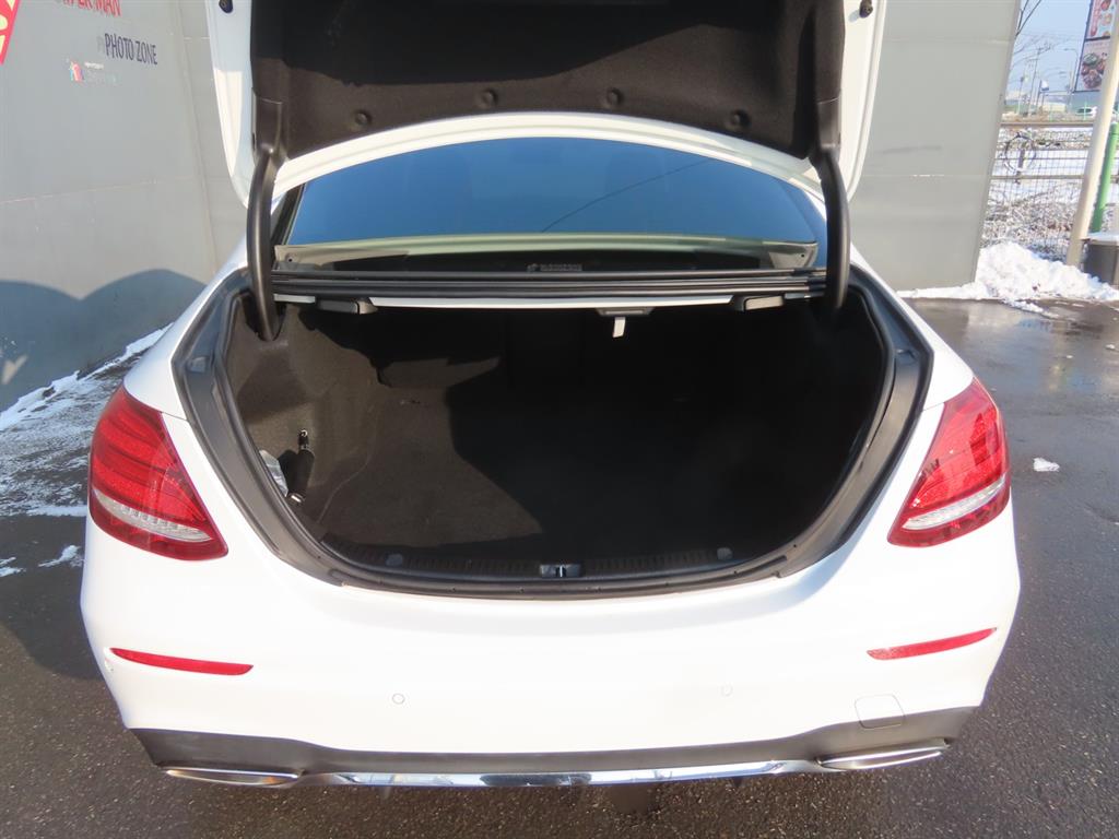 Mercedes Benz E class - Vista 9