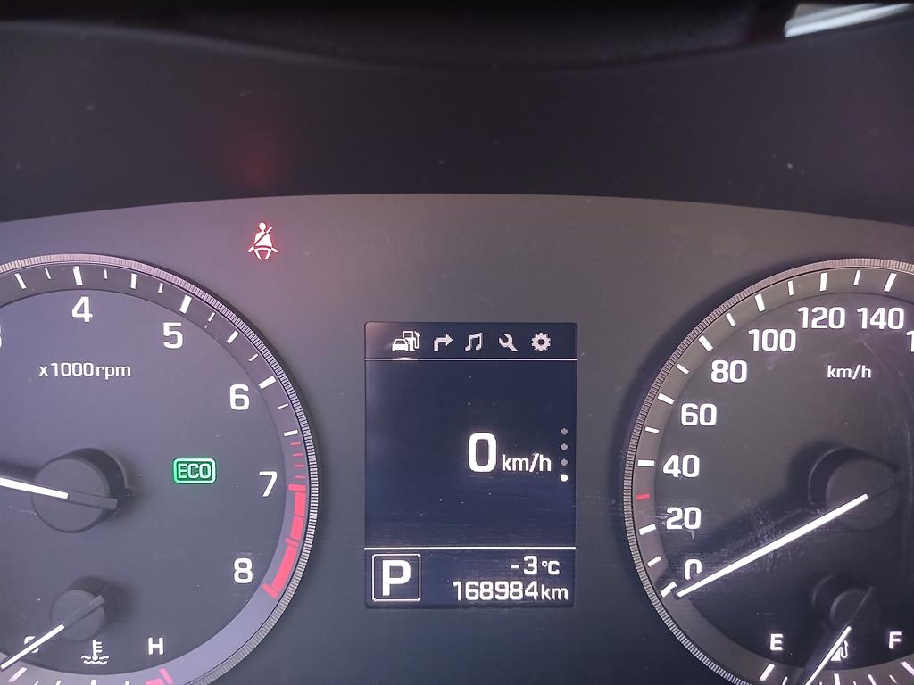 HYUNDAI Sonata - Vista 7