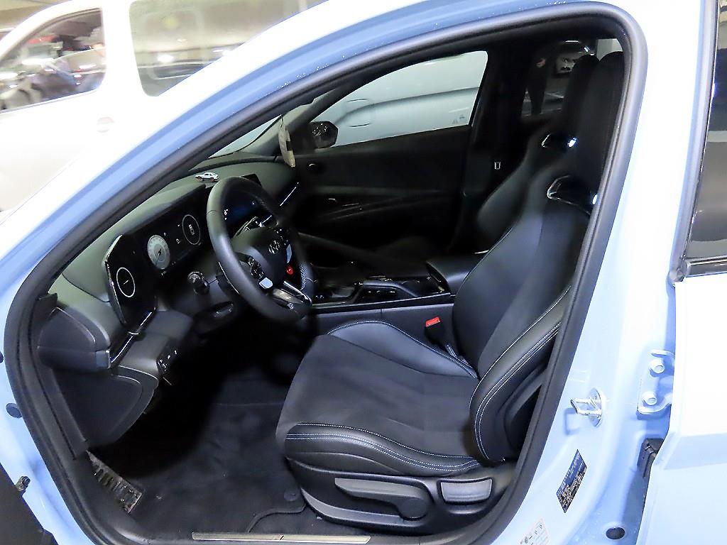 HYUNDAI Avante - Vista 6