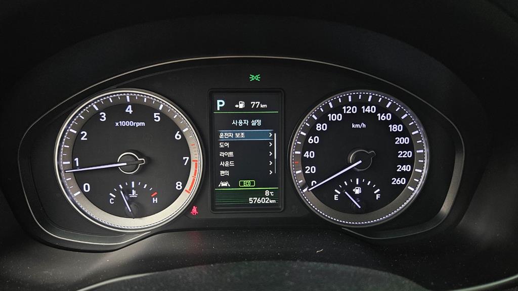 HYUNDAI Grandeur - Vista 10