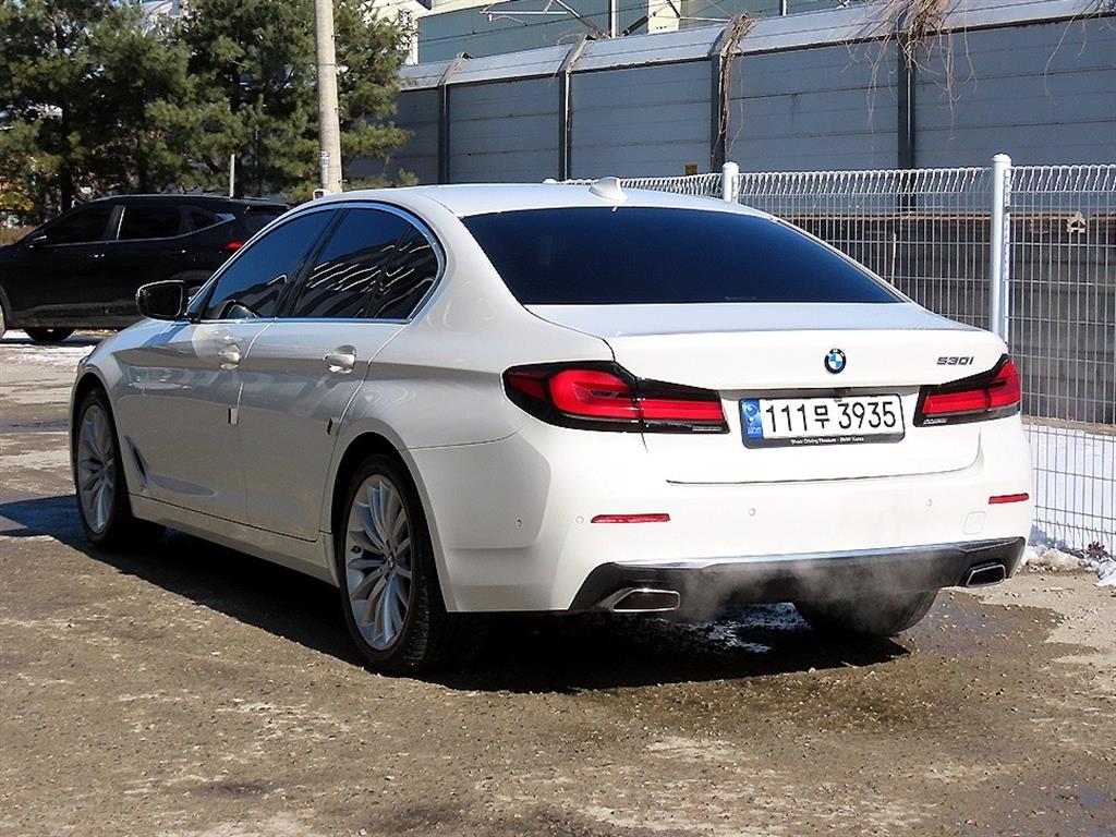 BMW 5 Series - Vista 3