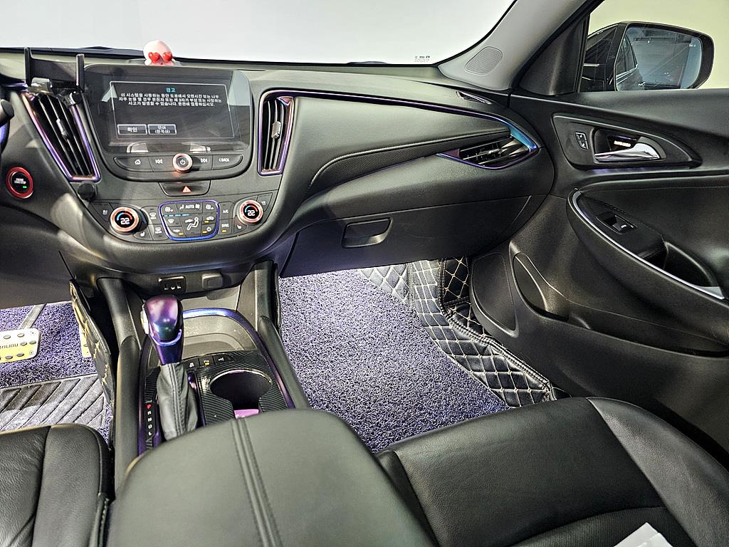 Chevrolet Malibu - Vista 10