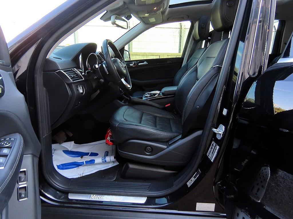 Mercedes Benz GLS Class - Vista 5