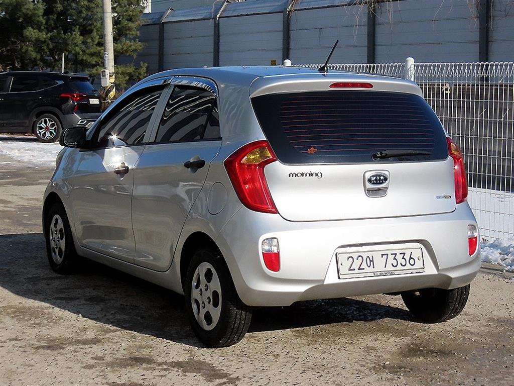 KIA Morning - Vista 3