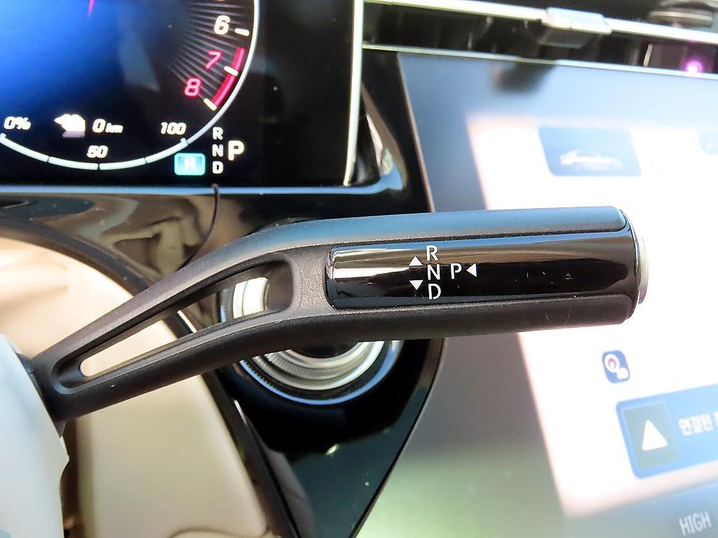 Mercedes Benz E class - Vista 11